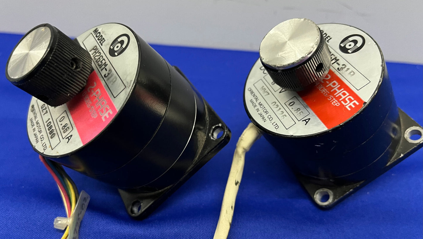 ORIENTAL MOTOR VEXTA PH265M-31 STAPPENMOTOR - 1 LOT HOEVEELHEID 2 