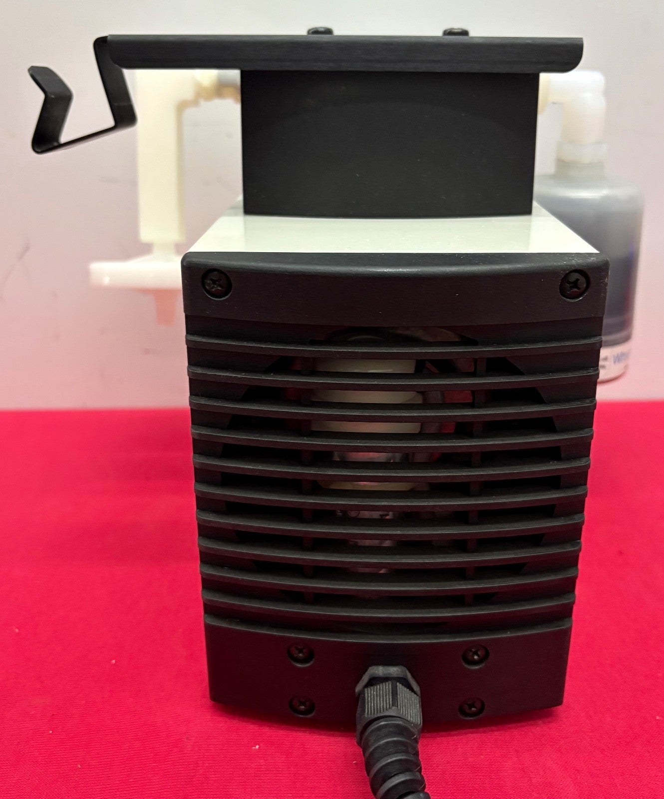 KNF LAB NEUBERGER LABOPORT® UN840 FTP VACUUM PUMP