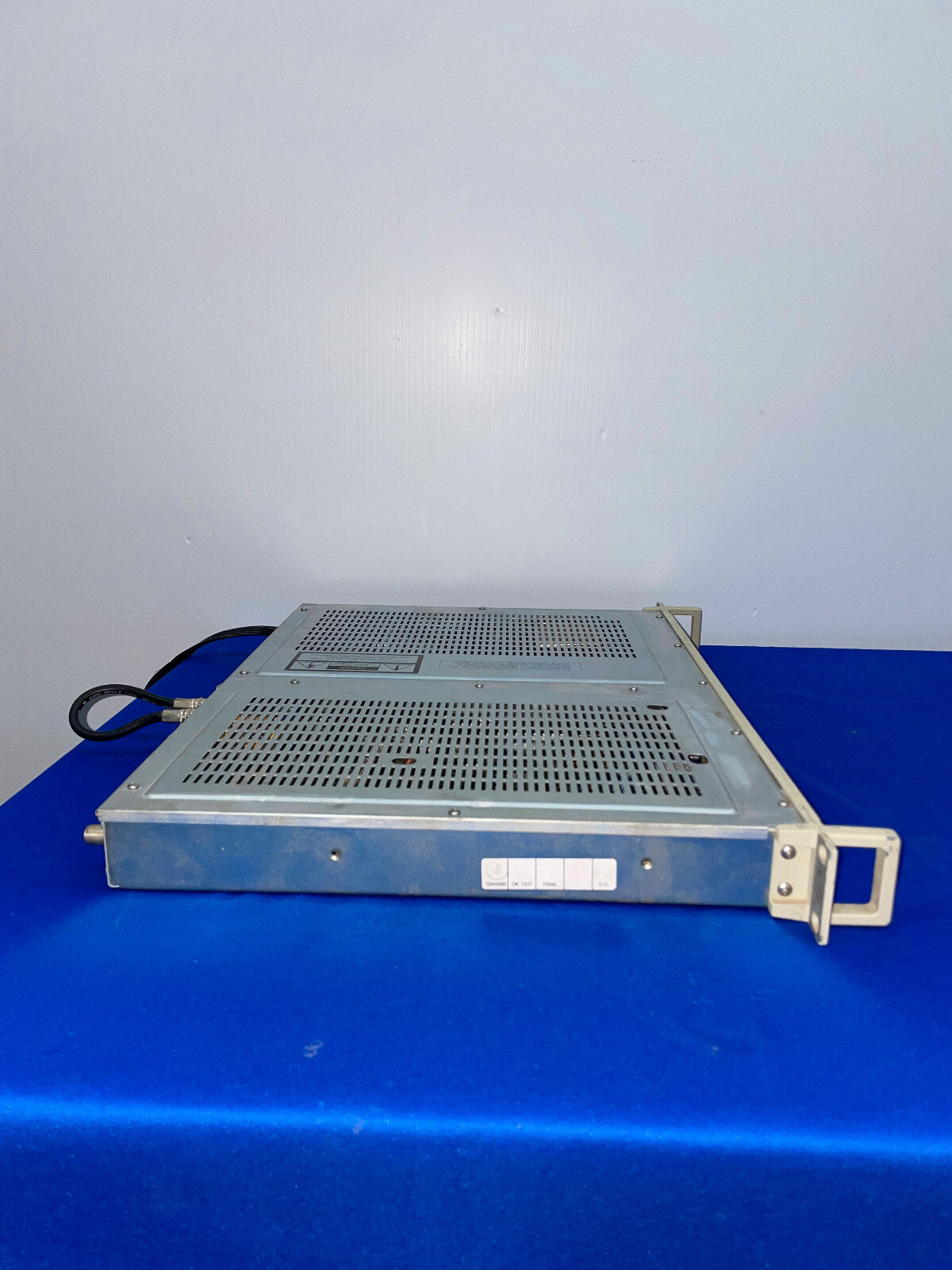 COMMUNICATION MICROWAVE CORP., TVM-102, COM WAVE, FERNSEHMODULATOR