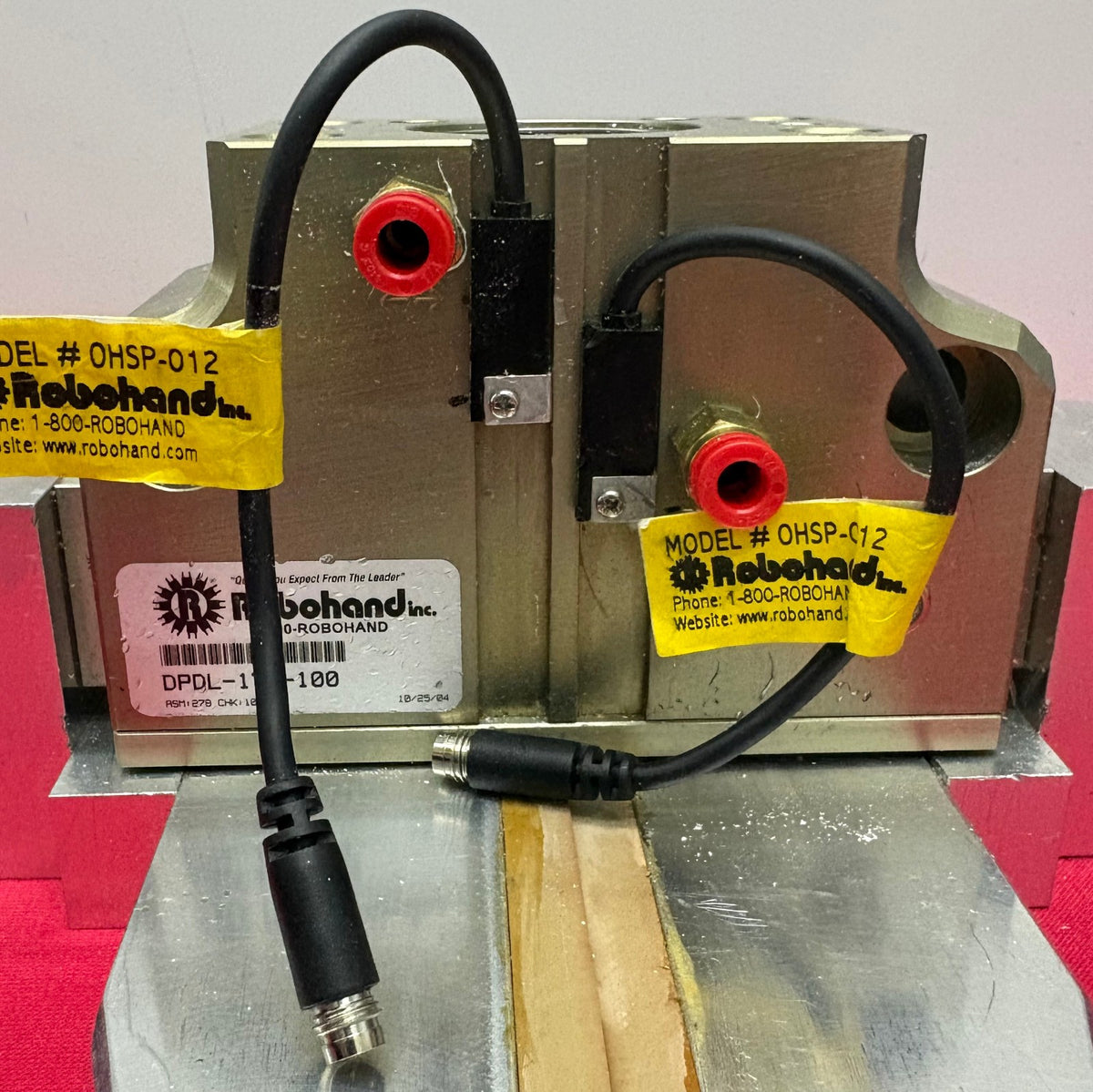 DESTACO ROBO HAND DPDL-175-100 PARALLEL PNEUMATIC GRIPPER 2-JAW With (2) OHSP-01