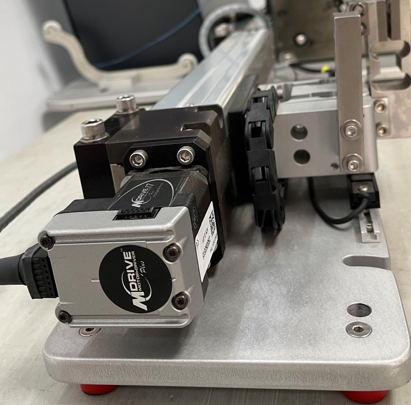 ブロックワイズエンジニアリング ラジアル圧縮クリンパーマシン RTG124 120VAC 3A