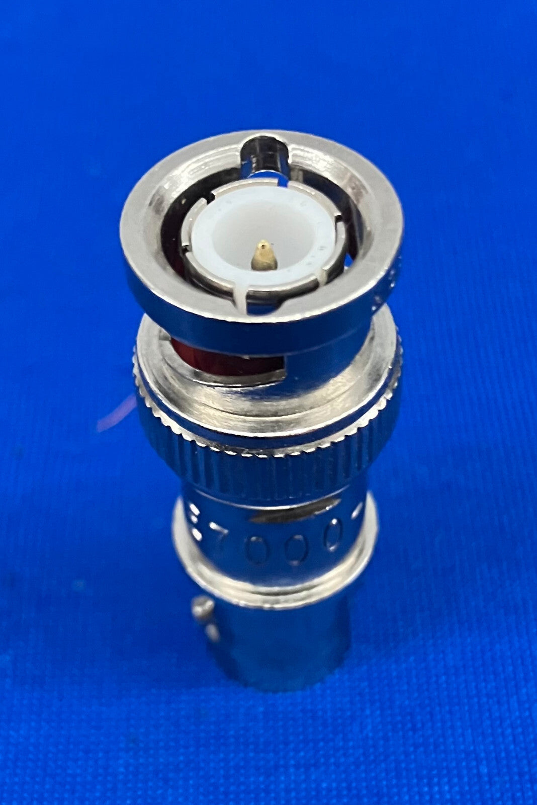 ATENUADOR FIJO PASTERNACK PE7000-3 3DB, BNC MACHO, DIGIKEY N.° 3985-PE7000-3-ND 
