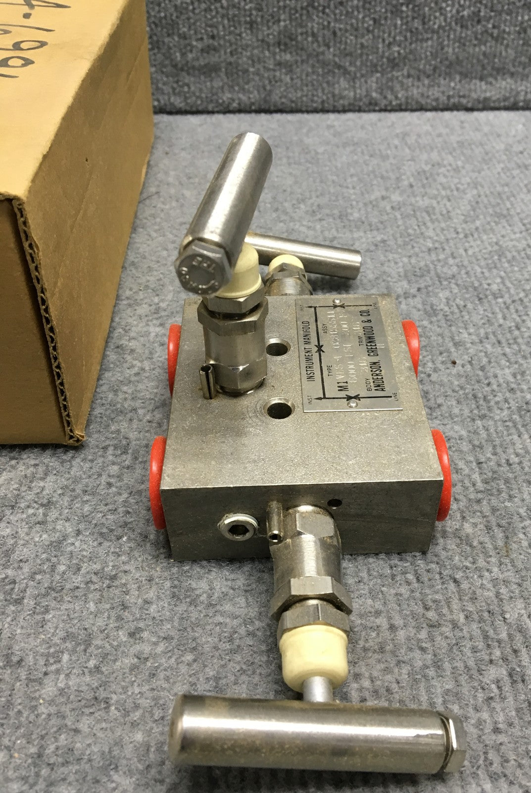 KEYSTONE ANDERSON GREENWOOD TYCO M1VDS-4 02-8155-511 028155511 6000PSI MANIFOLD