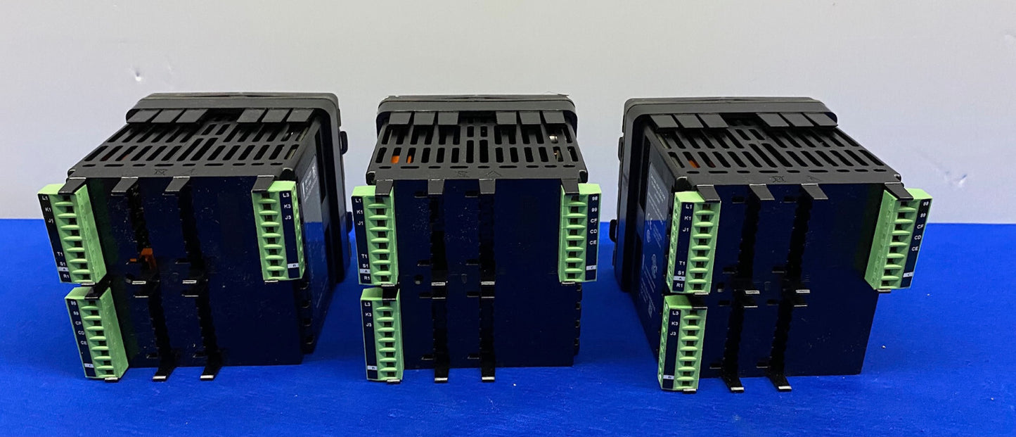 CONTRÔLEUR MULTIFONCTION INTÉGRÉ WATLOW EZ-ZONE® PM4C1EA-AAEAAAA