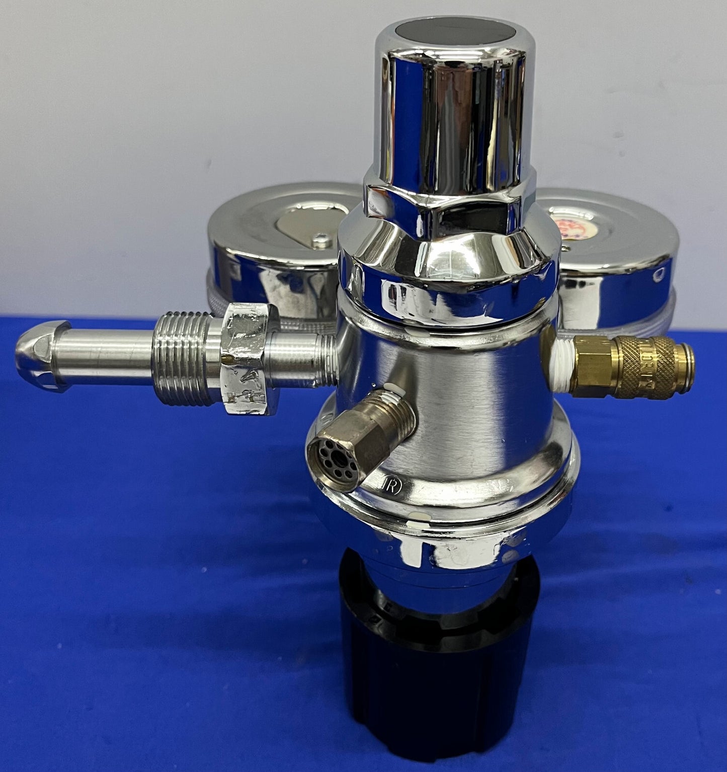 REGOLATORE DI CONTROLLO GAS SPECIALI BYRNE 2123301-580 CON MANOMETRO