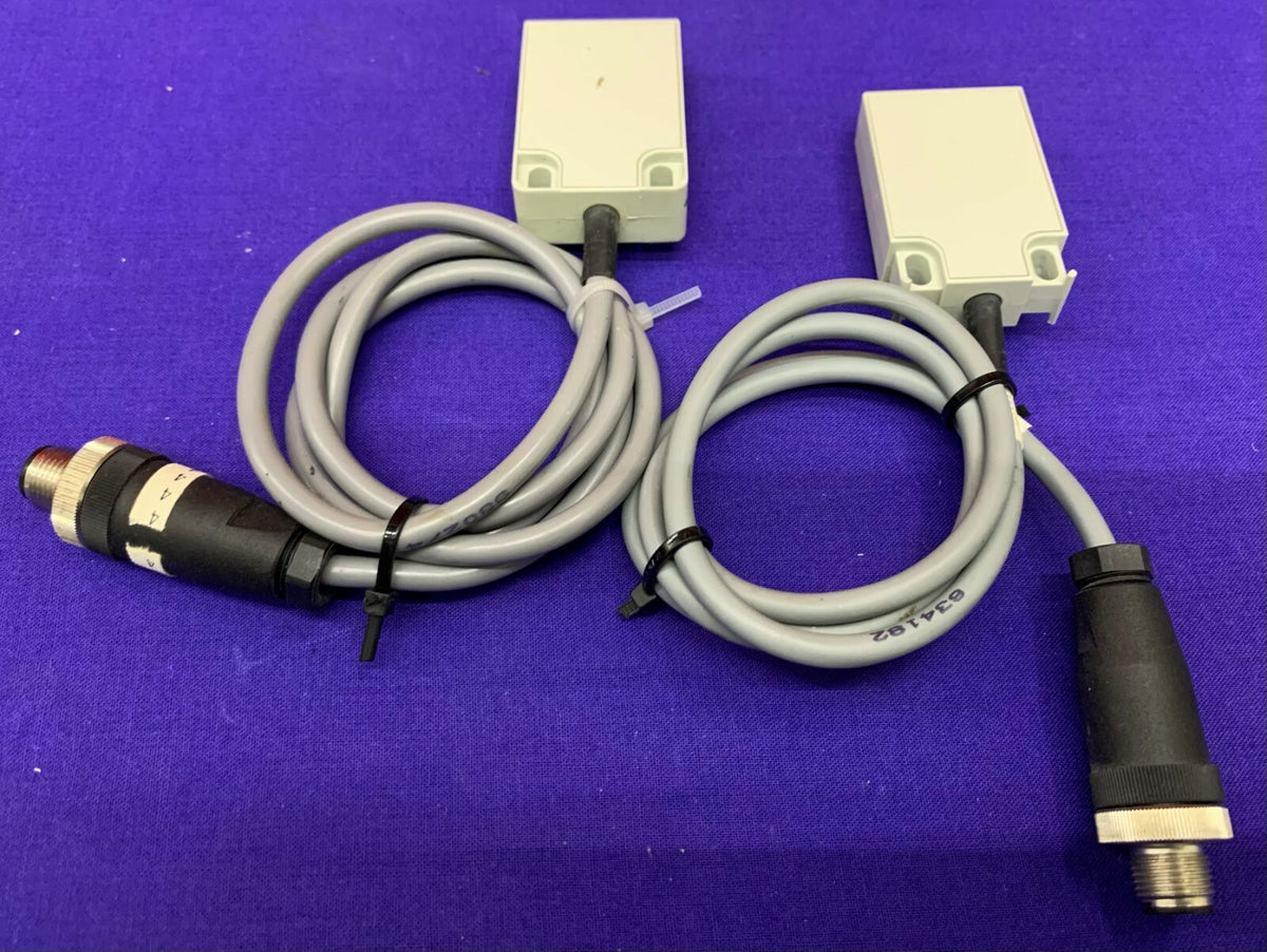 Qté 2 - Capteurs de proximité capacitifs Carlo Gavazzi EC5525NPAP 