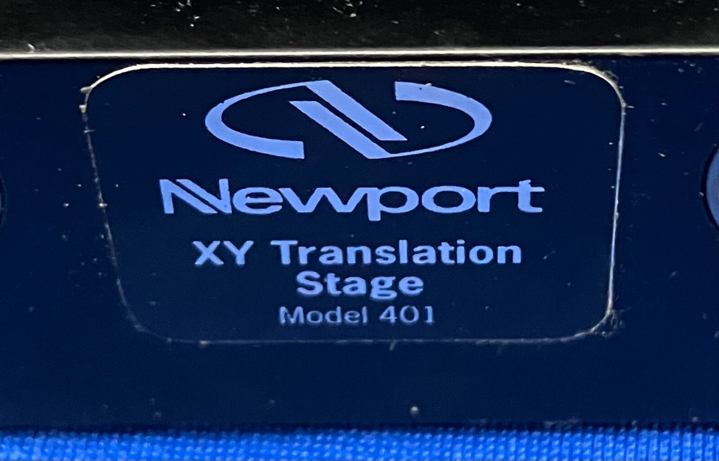 NEWPORT MODEL 401 XY LINEAIRE STAGE 13MM SLAG 1/4 -20 SCHROEFDRAAD 5,5''X5,5''X1,72'' 