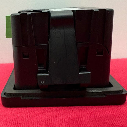 Allen Bradley AB PANELVIEW C300 CAT: 2711C-T3M SER. B REV B SS0ZY7LS 24VDC