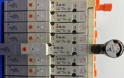 SMC SS5V1-1010983-03-1 STATION VENTIL VERTEILERBLOCK MONTAGE MENGE 14 SV1100-5FU 