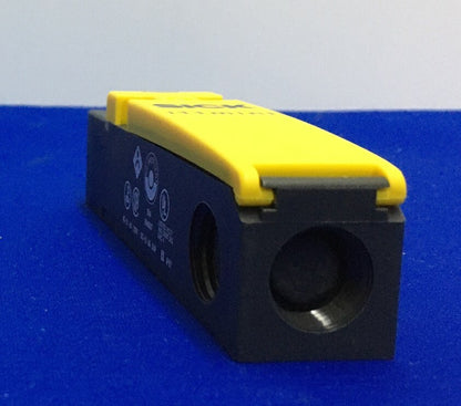 SICK i11-S121 / i11mini SAFETY INTERLOCK SWITCH