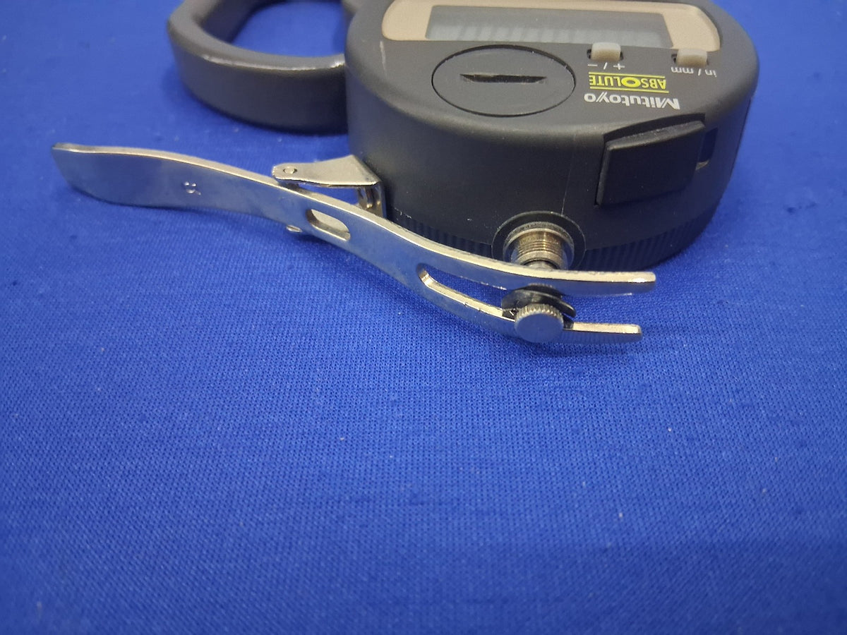 Mitutoyo Absolute 547-526 Digital Thickness Gauge 543-593BS With Case