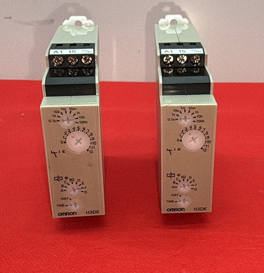OMRON H3DK / H3DK-M2 TIMER RELAY 24-240 V AC/DC 50/60Hz - 1 LOT QTY 2