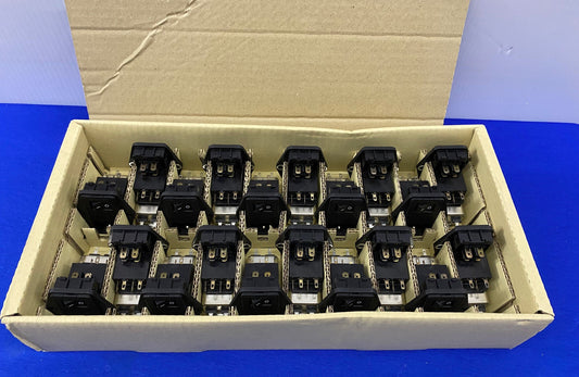 DIGI-KEY SCHAFFNER FN 389B-4/22 FN389B-4-22 MODULO PRESA - 1 CONFEZIONE QTY 20
