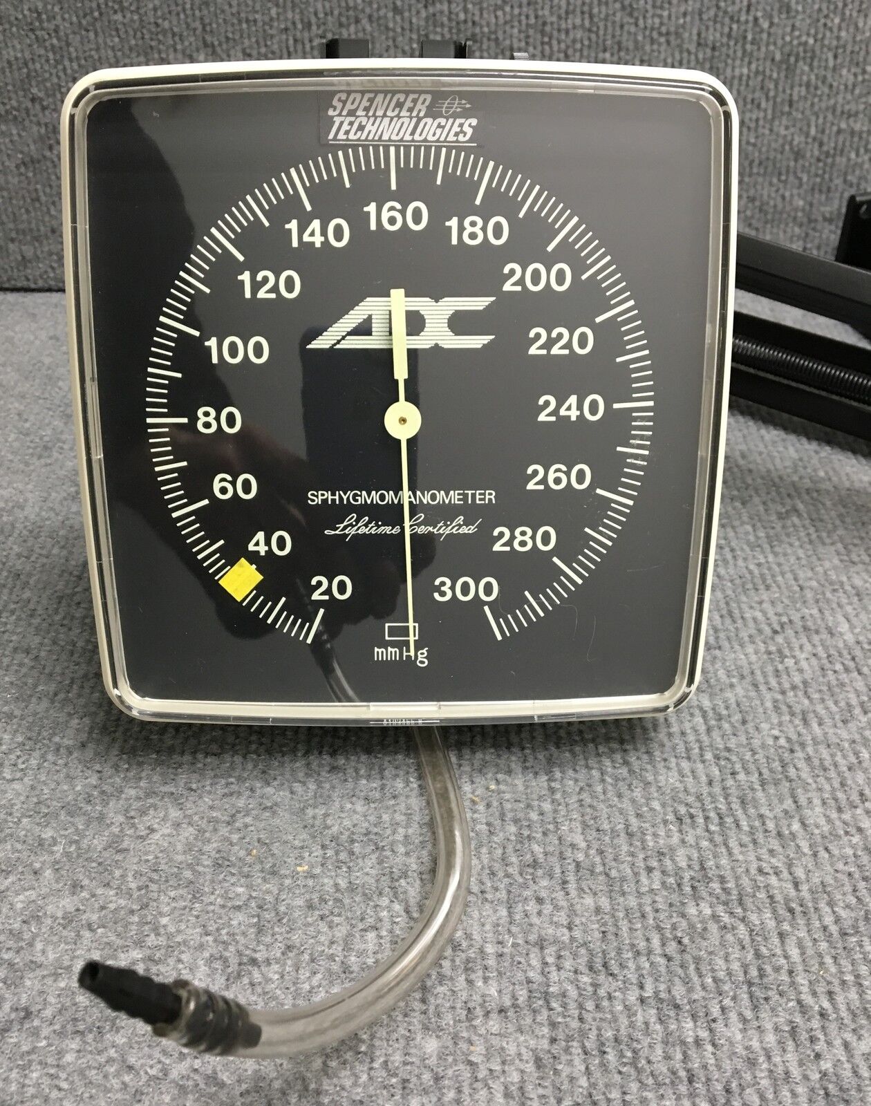 SPENCER TECHNOLOGIES ADC SPHYGMOMANOMETER WITH ADJUSTABLE ARM