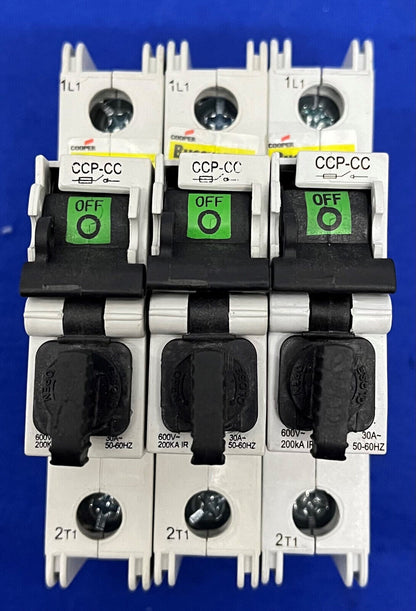 PORTAFUSIBILE BUSSMANN CCP-1-30CC IN RAME INTERRUTTORE 600VAC 30A LOTTO DI 3