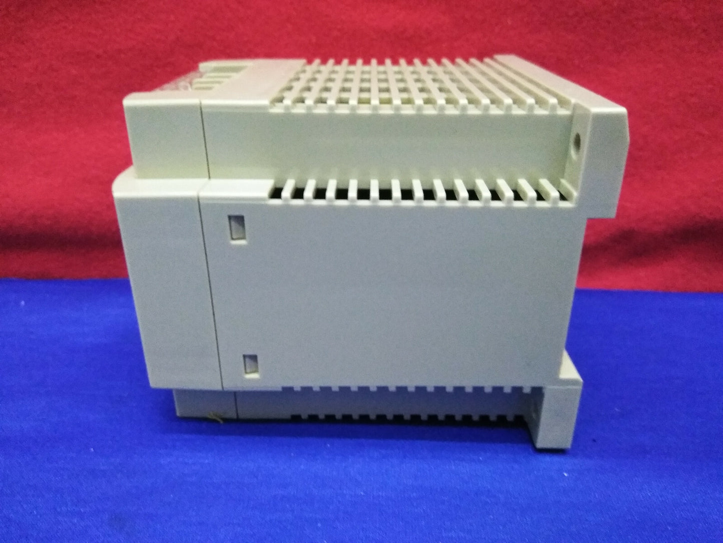 FUENTE DE ALIMENTACIÓN OMRON S82K-03024