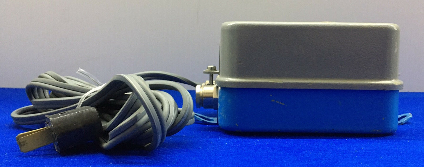 OPTIK ELEKTRONIK SICK NP 05/NP-05/NP05 ALIMENTATORE CON FUSIBILE DI COMMUTAZIONE