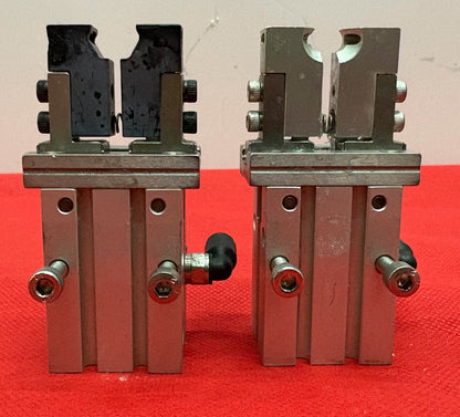 SMC MHZ2-16D2 PNEUMATIC PARALLEL FINGER GRIPPER 16mm - 1 LOT QTY 2