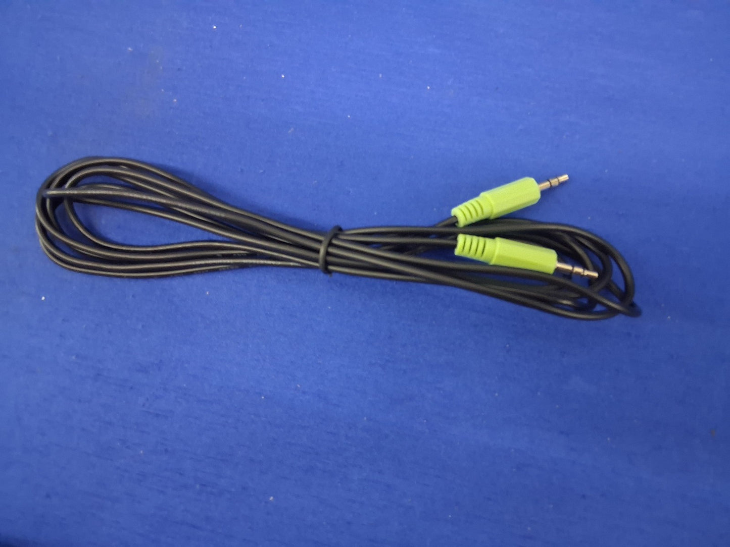 TRU-VU ZBVM-18.5R VT-185XTGA 18.5" TFT LCD COLOR MONITOR NEW OPEN BOX