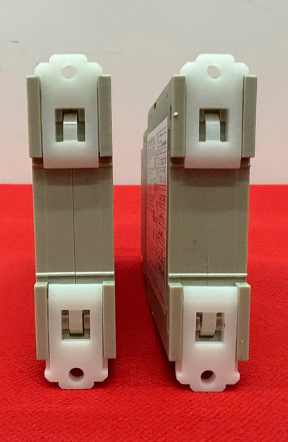 OMRON H3DK / H3DK-M2 TIMER RELAY 24-240 V AC/DC 50/60Hz - 1 LOT QTY 2
