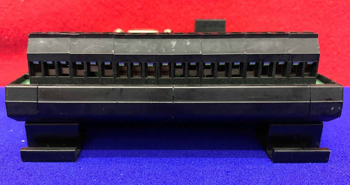 PHOENIX CONTACT Tipo UMK-SE 11,25-1 DVT PCB601 SCHEDA TERMINALE / BREAKOUT