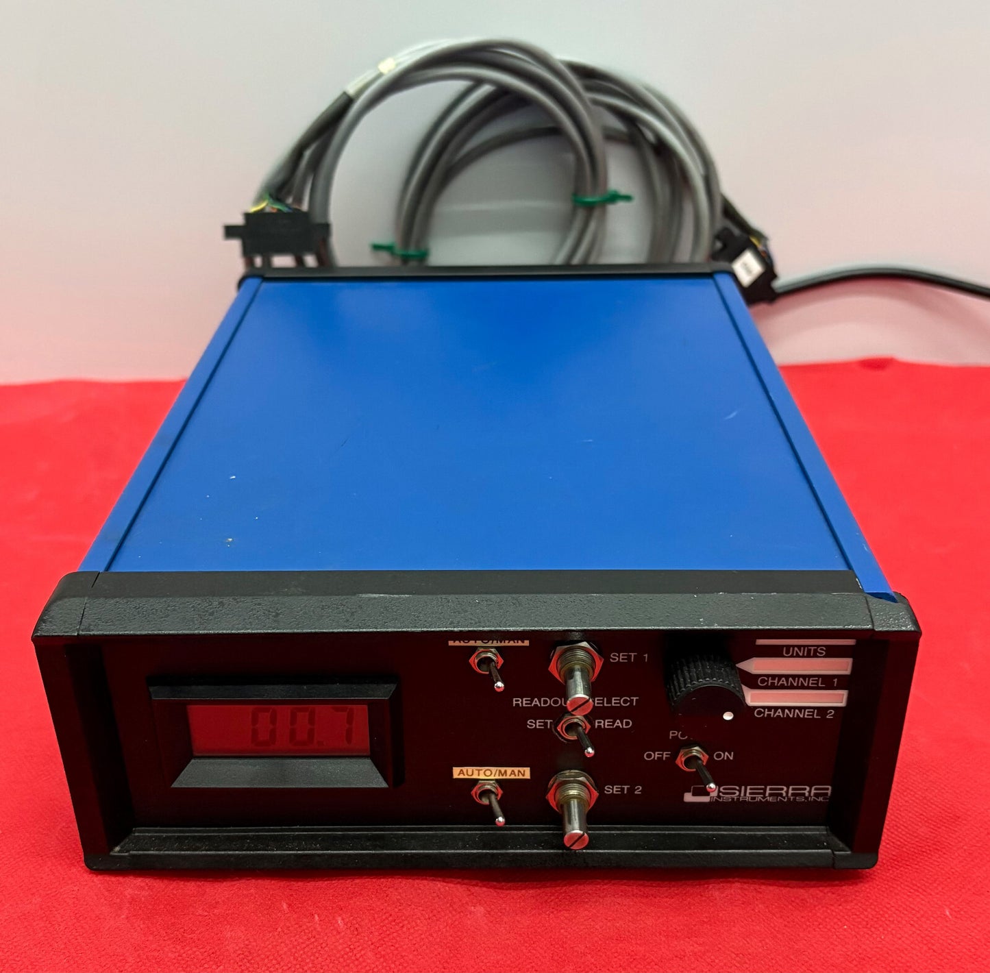 SIERRA INSTRUMENTS 902 デジタルデュアルチャンネルディスプレイ（ケーブル付き） - 部品/修理用