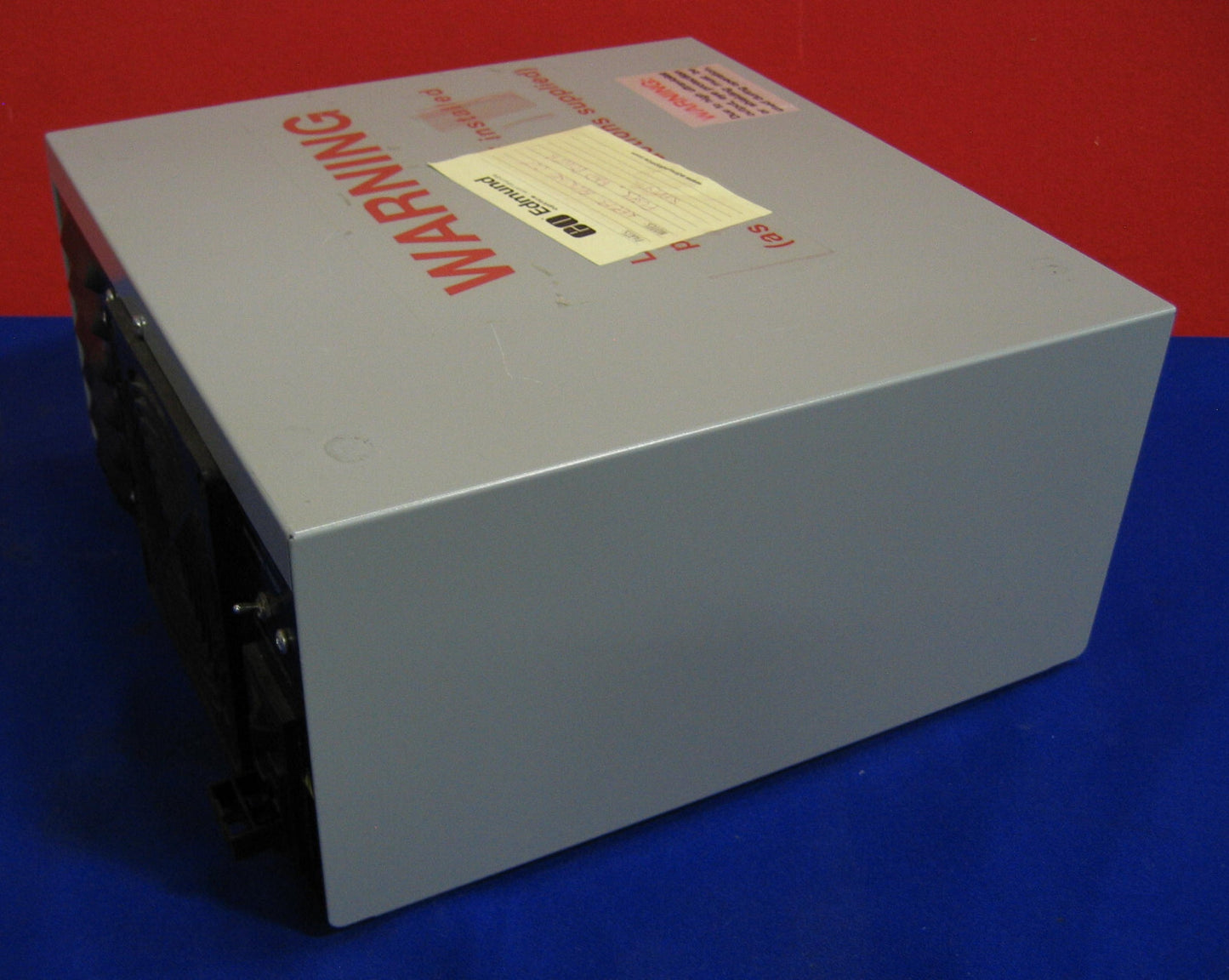 EFOS ULTRACURE 100SS PLUS NO TIENE LÁMPARA, FUENTE DE ALIMENTACIÓN DEFECTUOSA, NO SE HA PROBADO. REPUESTOS O REPARACIÓN