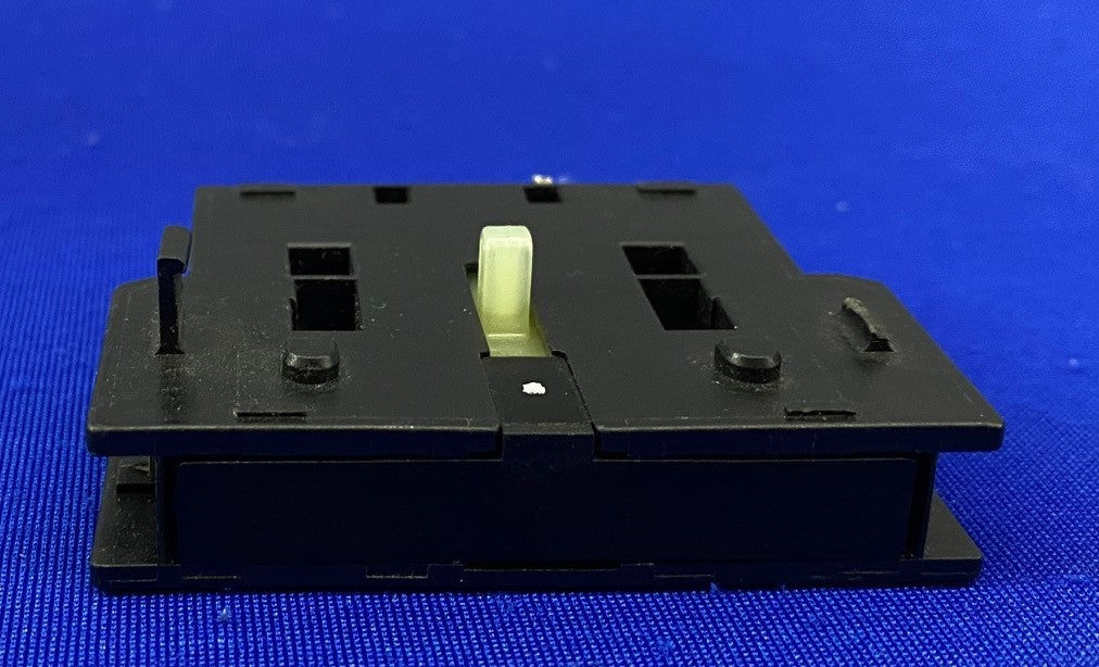 FUJI  ELECTRIC SZ-AS1/T / SZ1AS1T AUXILIARY CONTACT