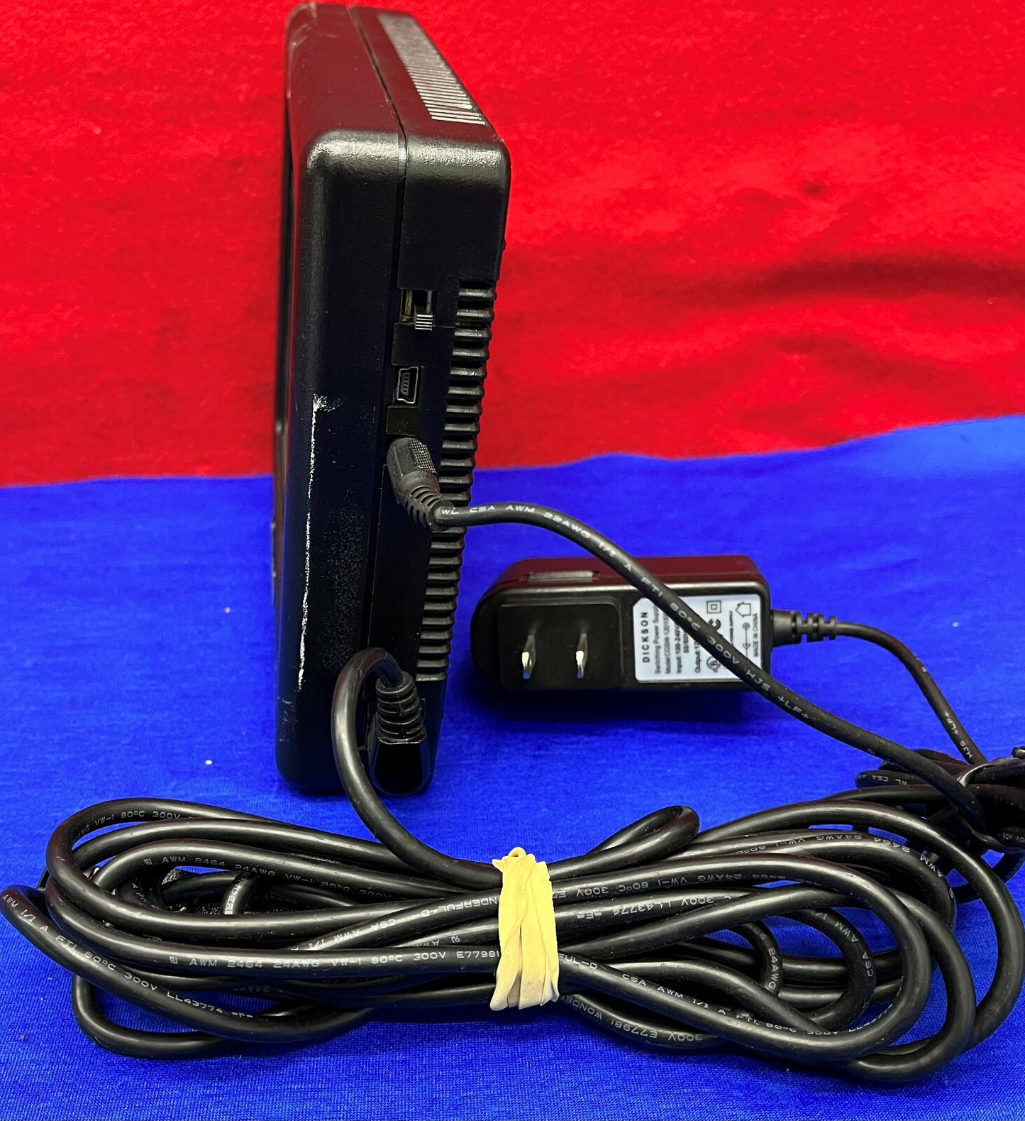Enregistreur de données de température et d'humidité à écran tactile Dickson FH525 (SONDE NON INCLUSE)