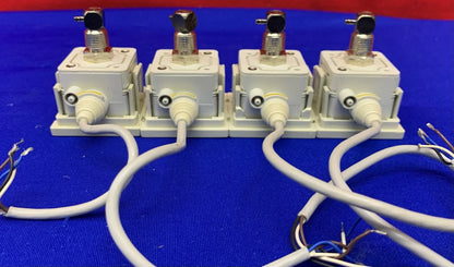 1 lote de 4 interruptores de vacío digitales SMC ZSE40-T1-62L 