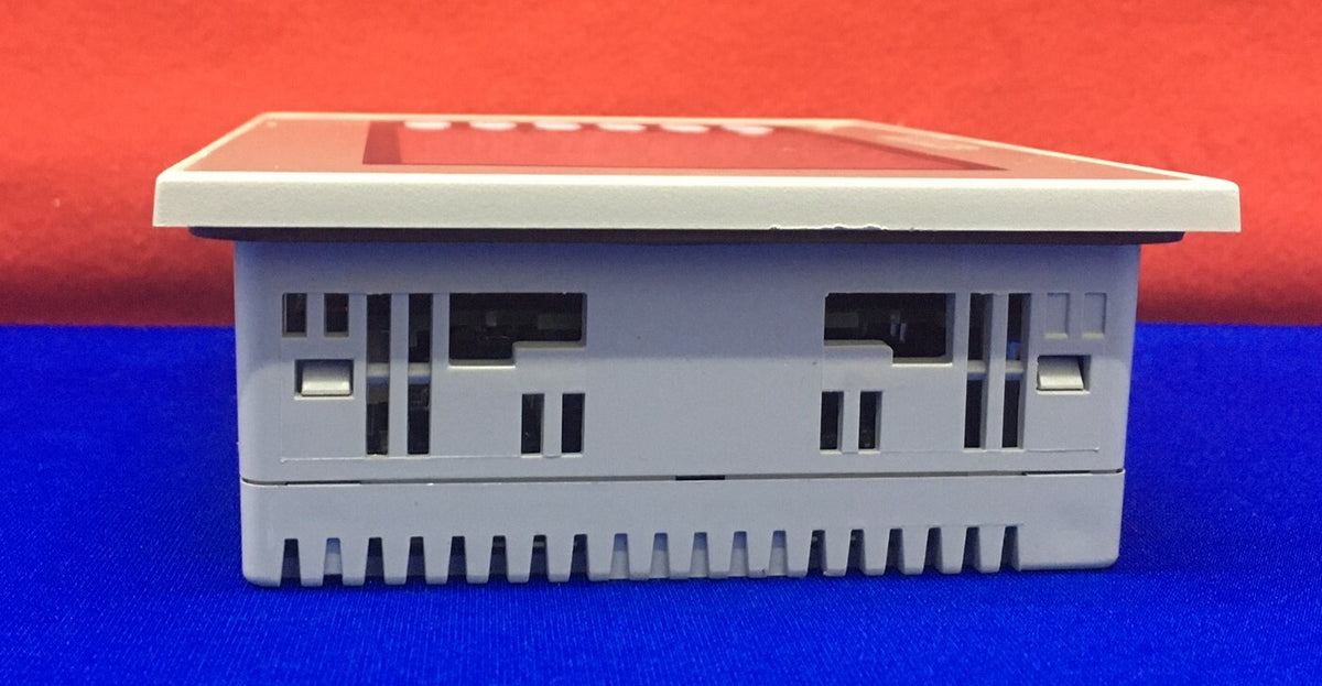 Écran tactile PRO-FACE 3180053-03 ST401-AF41-24V 24 V CC 0,29 A, matériel manquant