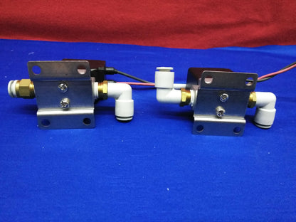 1 LOT VAN HOEVEELHEID 2 - SMC VCA21-5G-3-02-F SOLENOÏDEKLEPPEN 24VDC
