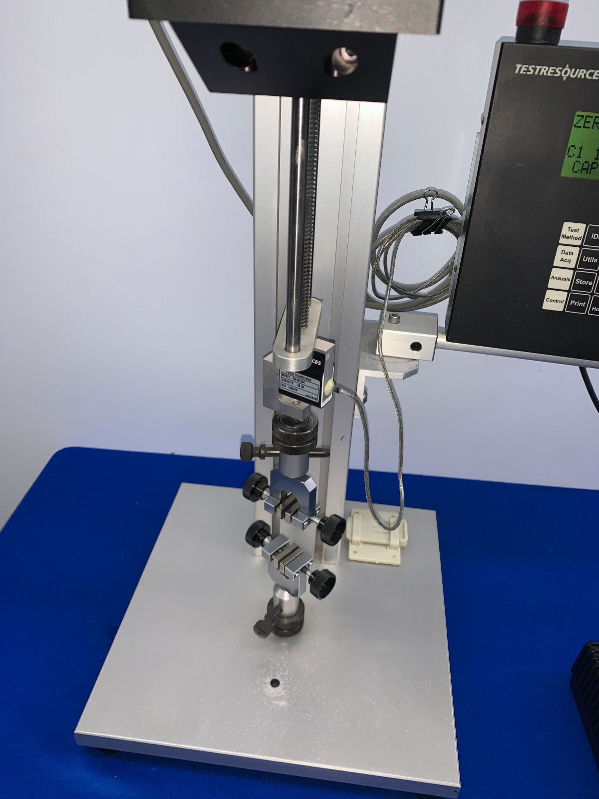 ACTIONNEUR TESTRESOURCES 225 LB AVEC CAPTEUR DE FORCE SM-50-294, CAPTEUR DE FORCE 50 LB