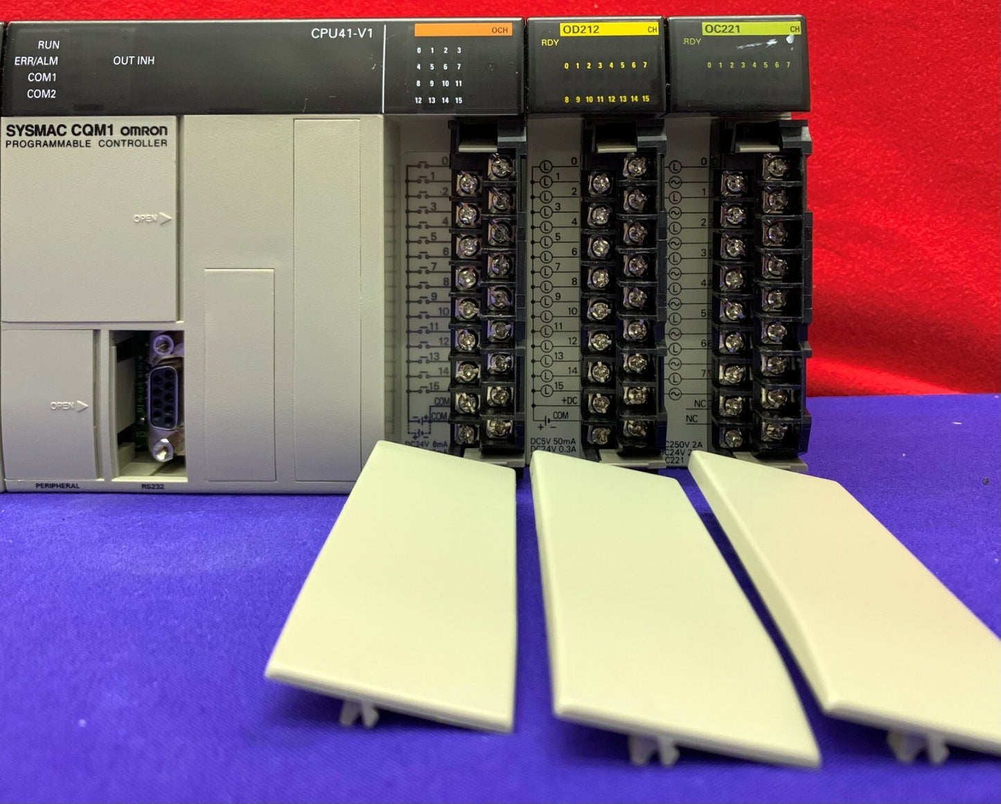 Omron Sysmac PLC CQM1-CPU41-V1 / PA203 OCH OC221 / OD212-modules programmeerbaar 