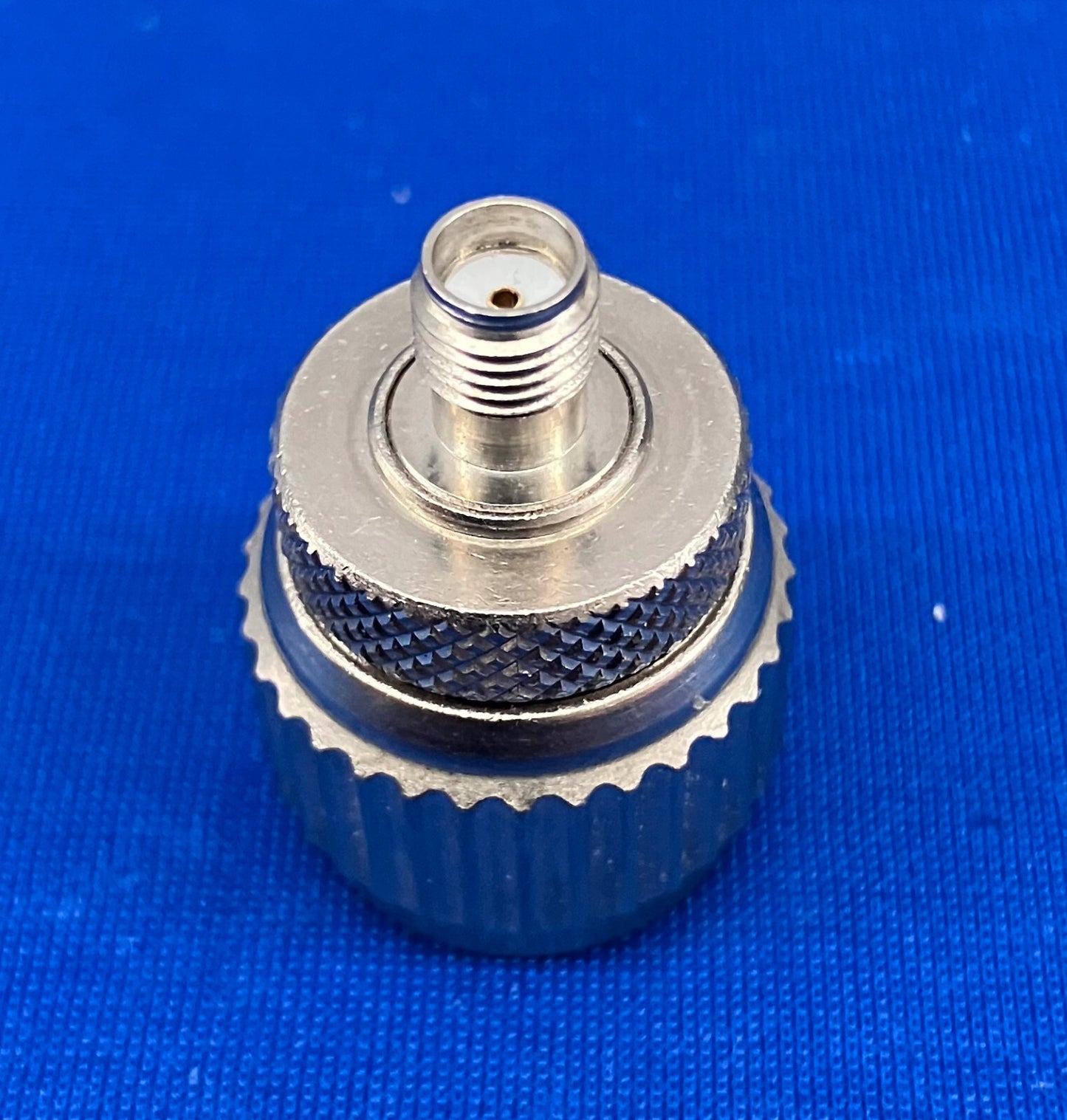 ADAPTER COAXIAL CONNECTOR N PLUG, MALE PIN TO SMA JACK, FEMALE SOCKET 50 OHMS