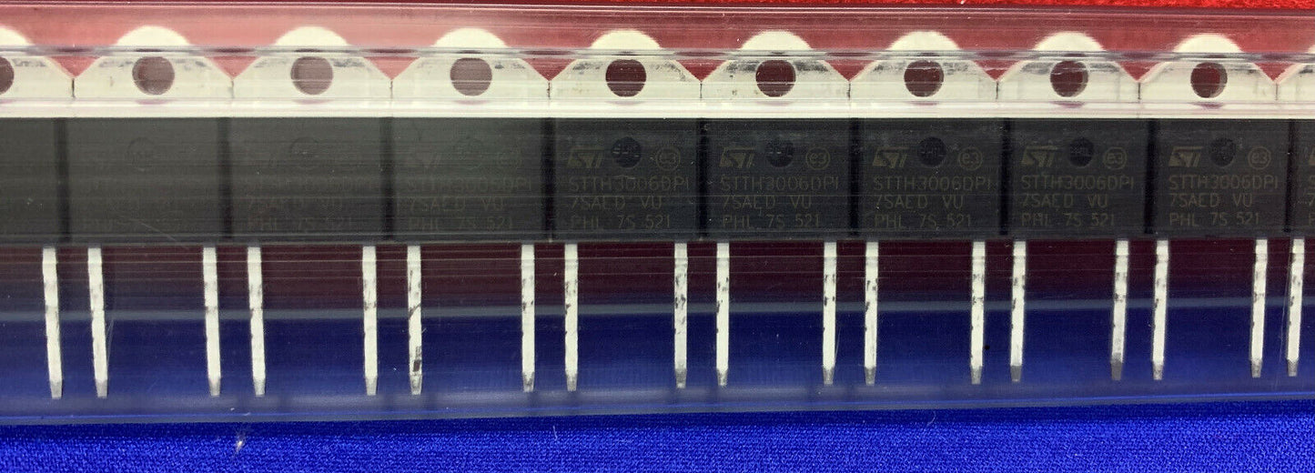 1 lotto da 18 - Raddrizzatori STMicroelectronics 30A 600V