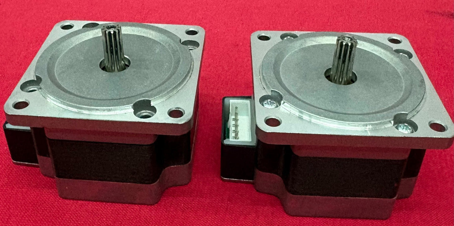 ORIENTAL MOTOR PKP264D28A-SG9 HIGH-TORQUE 2PH STEPPER MOTOR - 1 LOT QTY 2