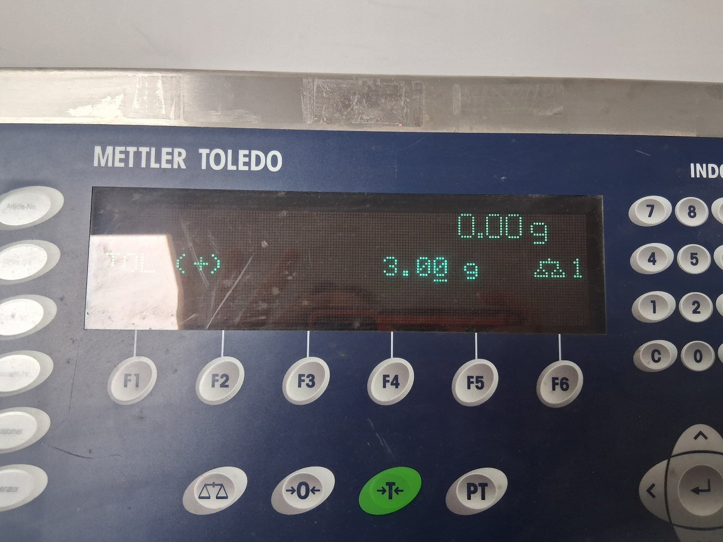 Mettler Toledo IND690 Weighing Terminal with X1202S Precision Weighing Platform