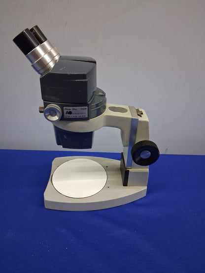 American Optical StereoStar Zoom 570 Vintage MICROSCOPE 0.7X To 4.2X & Stand