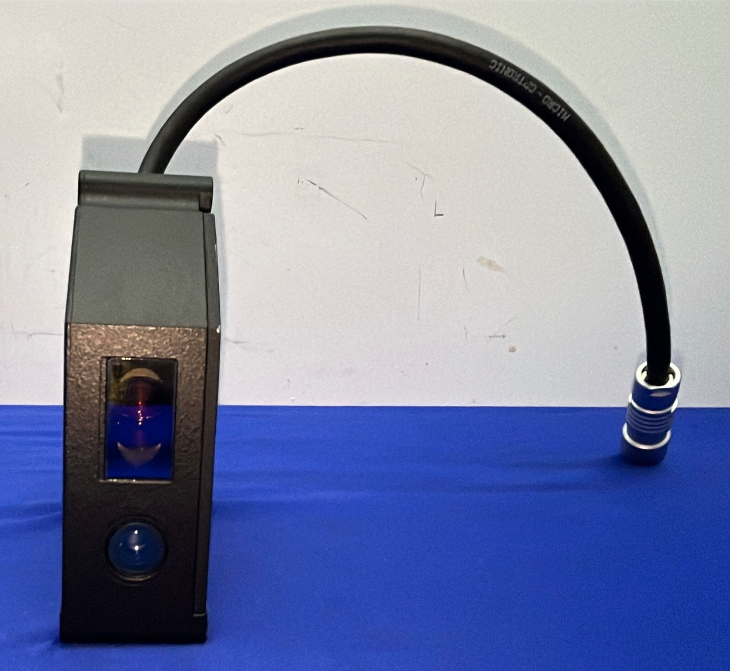 SENSORE LASER MICRO-EPSILON OPTONCDT OPTONCDT1700 ILD1700-2