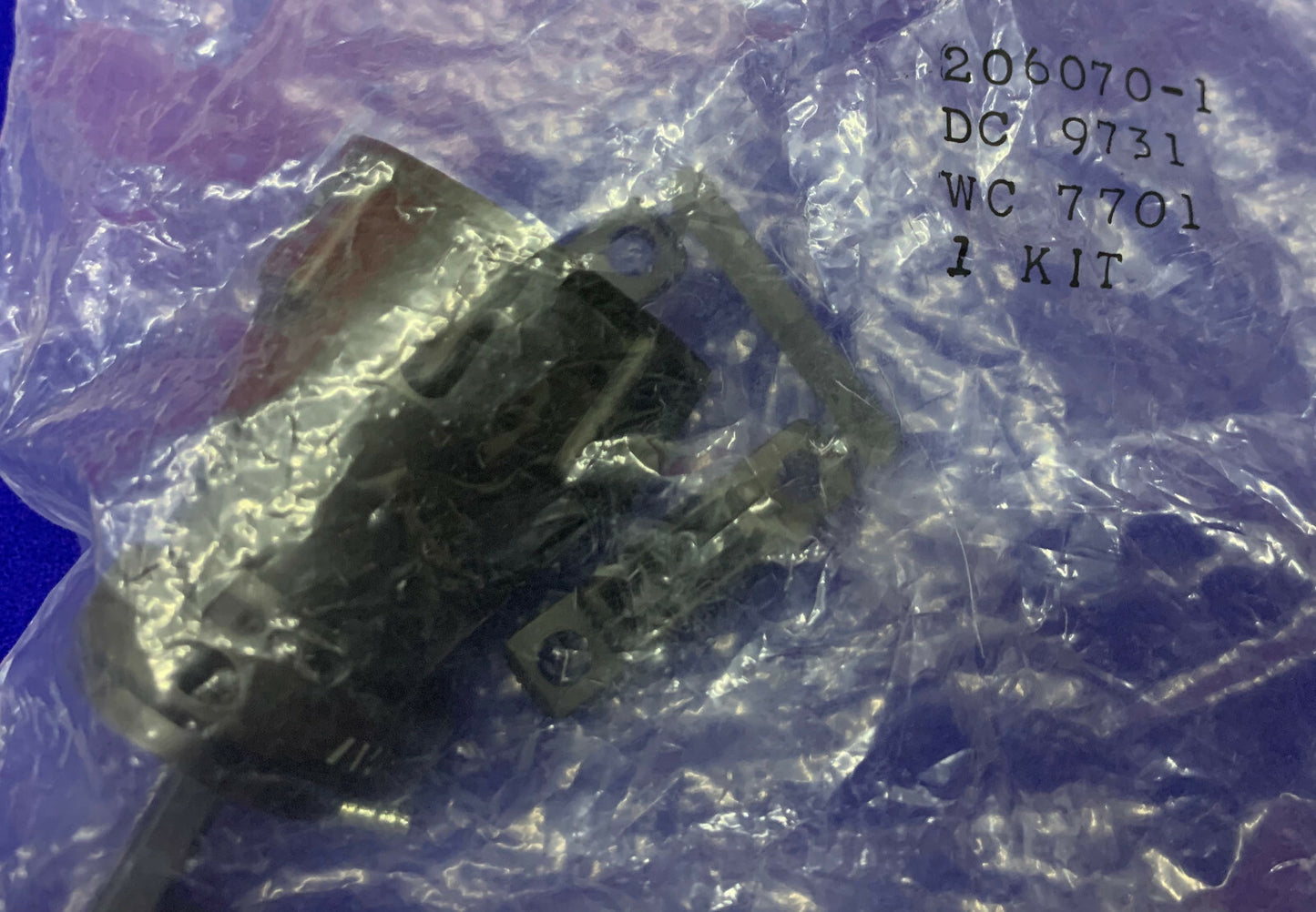 Qté 4 - Serre-câbles CPC / Kit de serre-câbles 206070-1