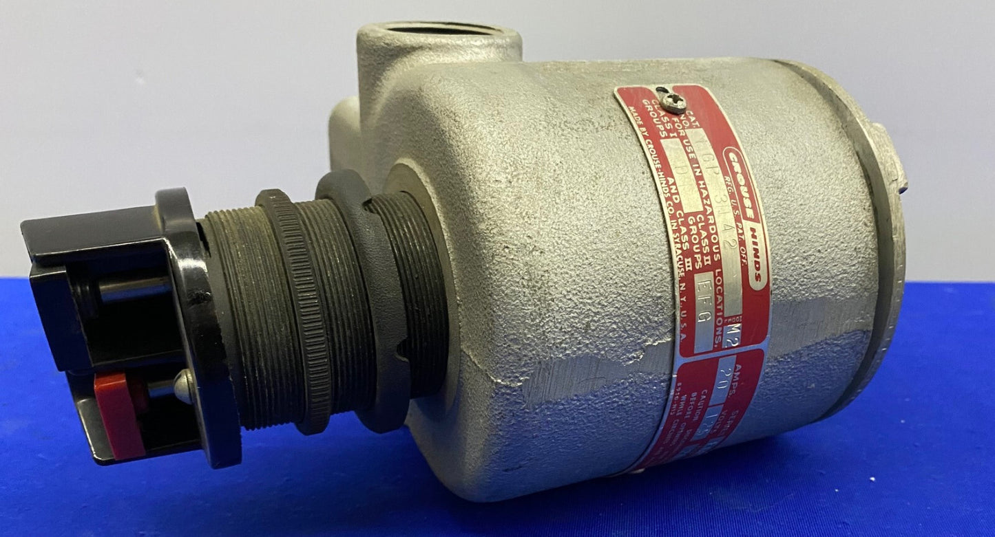 CROUSE-HINDS EGP 3142 モデル M2 EGP シリーズ プッシュ ボタン ステーション コンデュエット C1 GD 2EFG