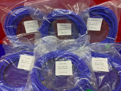 Lot de 20 câbles réseau bleus Cat52e/Cat6UTP - Voir l'annonce pour connaître les quantités et les modèles.