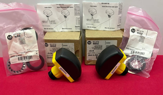 Lot of 2 AB ALLEN BRADLEY 800Z-GL3Q5 TOUCH PALM BUTTON ZERO-FORCE INPUT 10-40VDC
