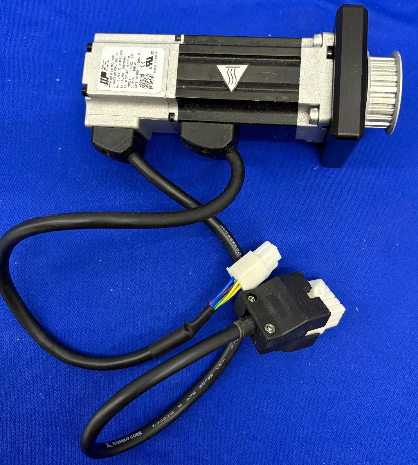 APPLIED MOTION J0100-301-3-000 3-PHASE AC SERVO MOTOR 3000 RPM