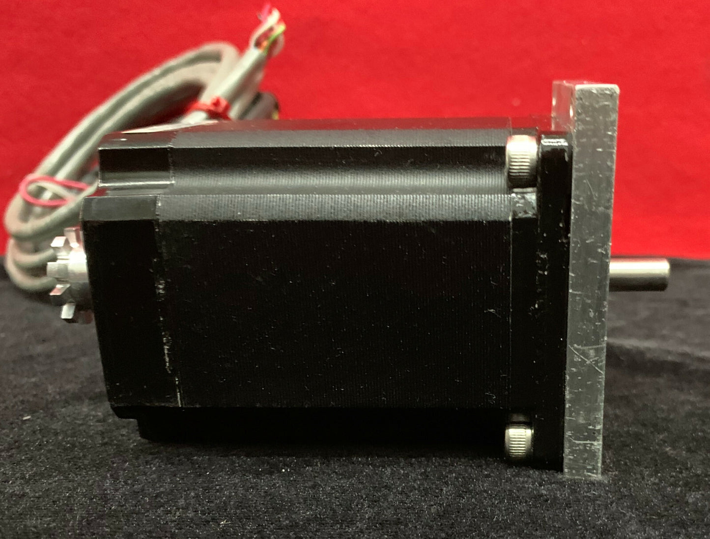 MOTEUR PAS À PAS À COUPLE ÉLEVÉ ANAHEIM AUTOMATION 23L206-LW8