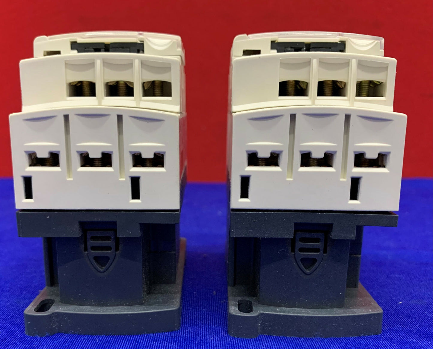 Lot von 2 Schneider Square D Telemecanique CAD50G7 Steuerrelais