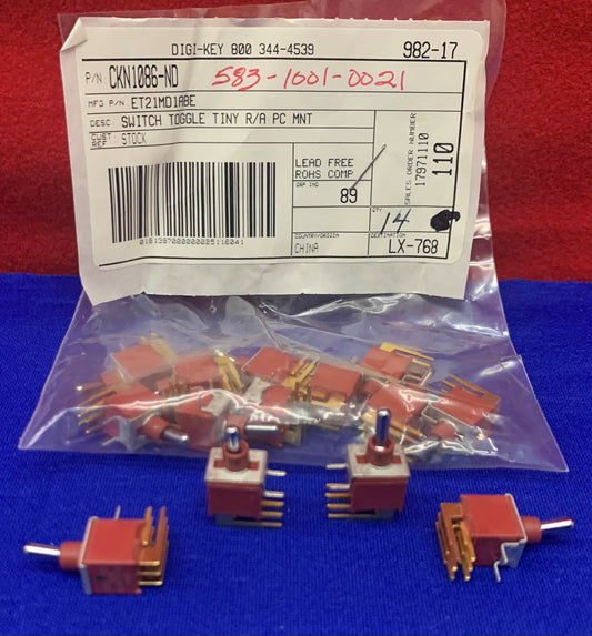 INTERRUTTORE A LEVETTA DIGI-KEY C&amp;K ET21MD1ABE TINY R/A PC MNT DPDT.