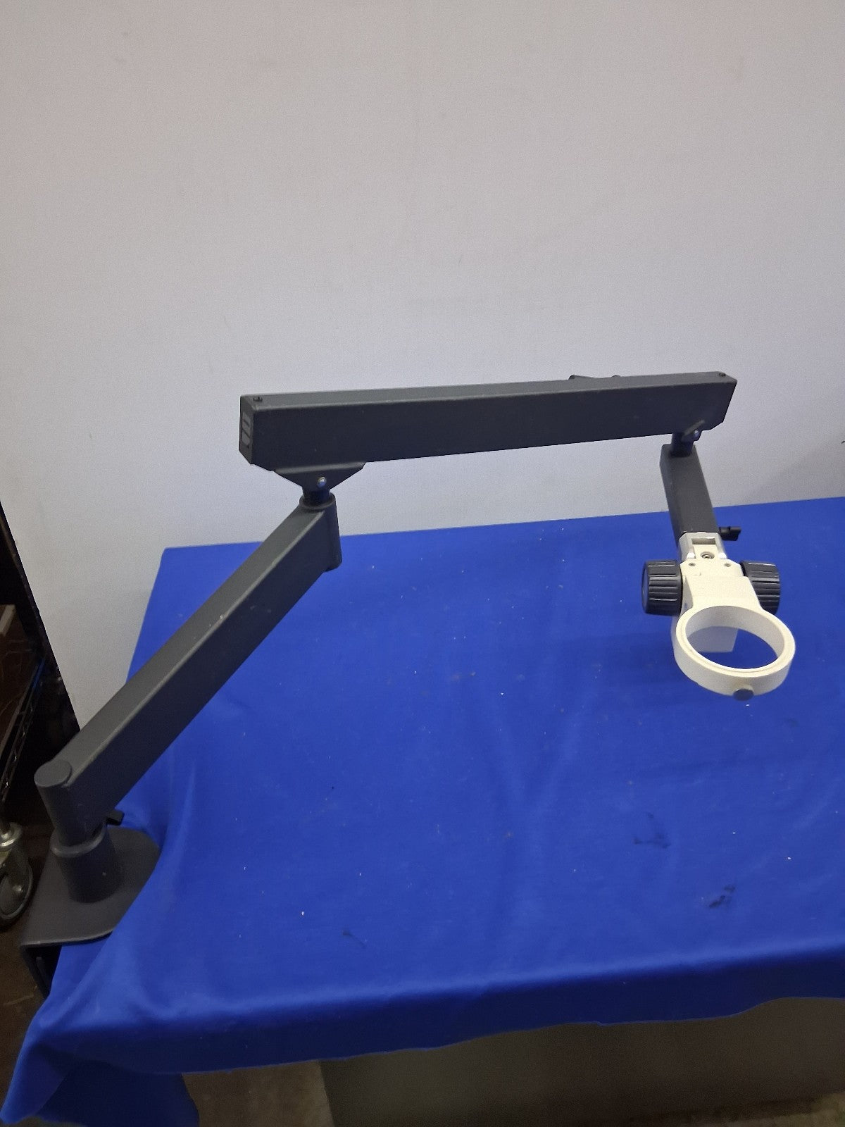 LEICA  STEREO MICROSCOPE BOOM STAND ARM FLEX ARTICULATING ARM 10450495 E ARM