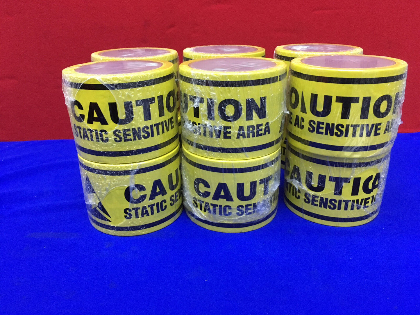 1 LOT HOEVEELHEID 12 Uline Caution Static Sensitive Area Tape S-18436 formaat 3" x 60' 